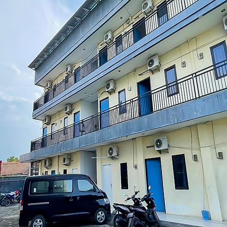 Richmond Guest House Cirebon Redpartner Eksteriør bilde