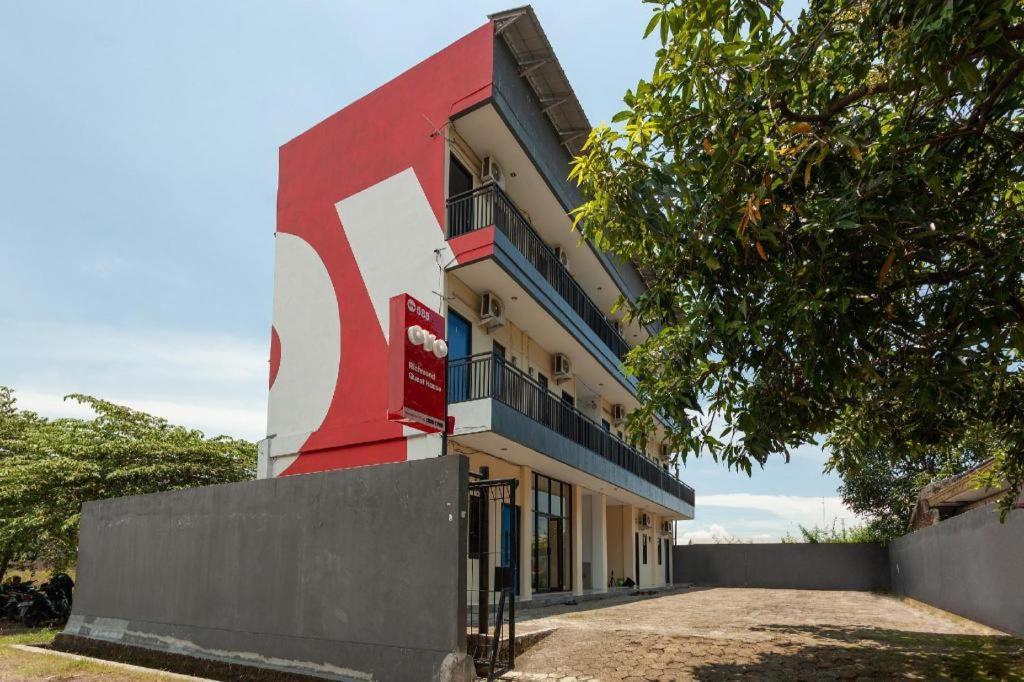 Richmond Guest House Cirebon Redpartner Eksteriør bilde