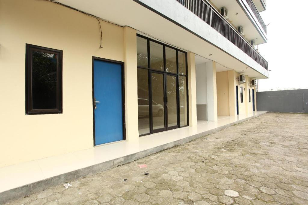 Richmond Guest House Cirebon Redpartner Eksteriør bilde