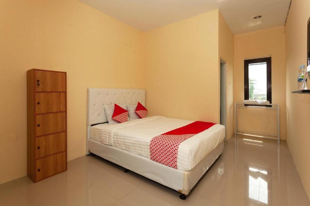 Richmond Guest House Cirebon Redpartner Eksteriør bilde