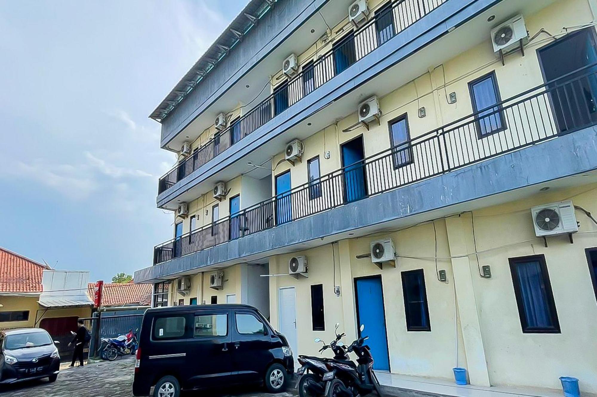 Richmond Guest House Cirebon Redpartner Eksteriør bilde